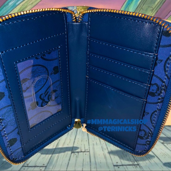 Loungefly Disney Snow White Scenes Crossbody Bag & Matching Zip Wallet - Picture 8 of 8